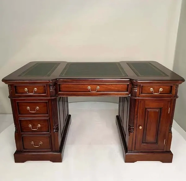 Письменный стол из массива дерева 140 MSMU.901 BROWN W010-B BROWN купить в интернет магазине Мебель из массива. Звоните +7 495 961-63-63 Мебель Индонезии